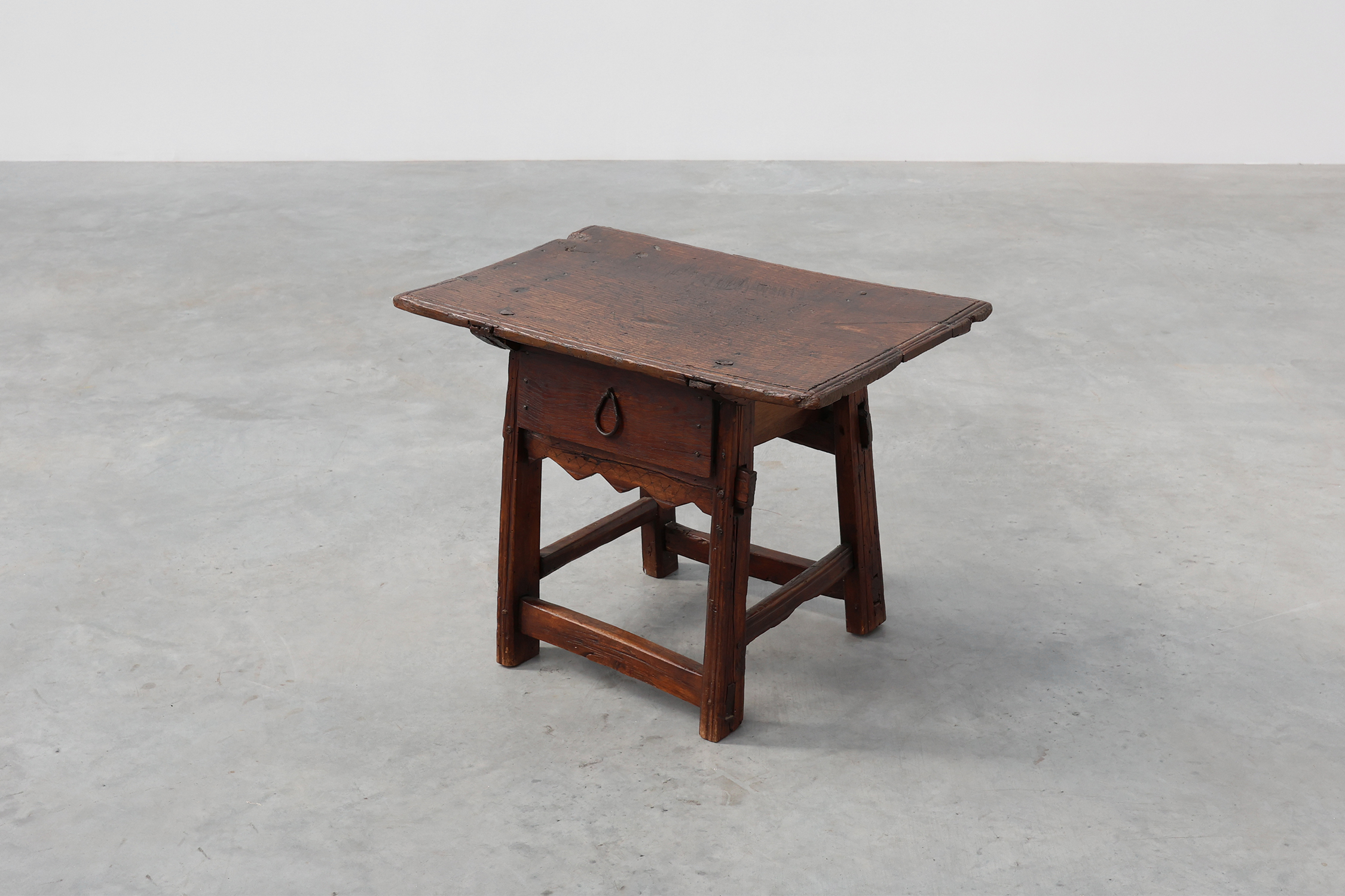 Spanish 17th Century oak side table with drawer in Wabi Sabi stylethumbnail